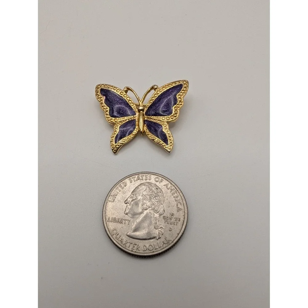 Vintage Purple Enamel Butterfly Brooch Gold Tone Textured Wing Pin Accessory